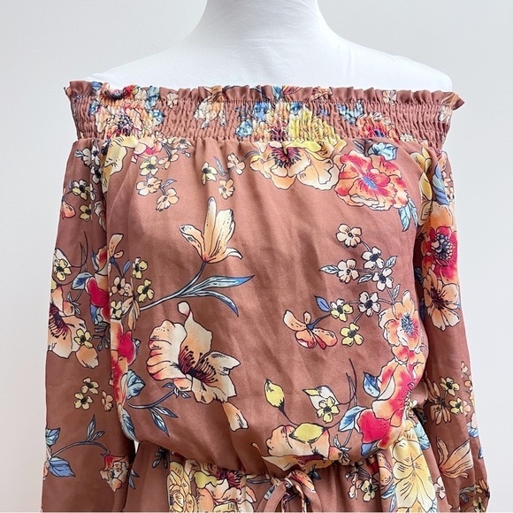 Active USA Mauve Floral Off the Shoulder Cinched Waist Romper Medium - Picture 2 of 10